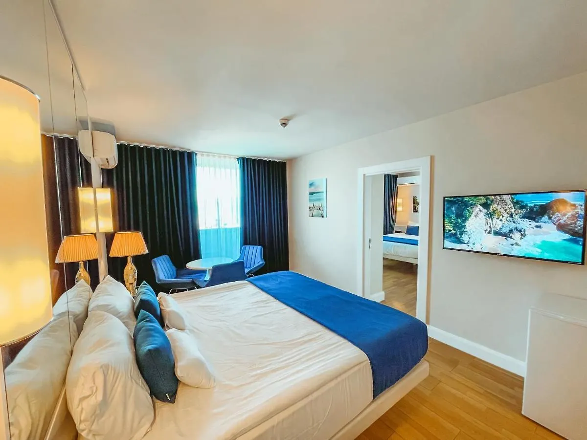 Seaside Vip40 Hotel Batumi 4*,